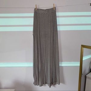 Brandy Melville Maxi skirt black and white - OS